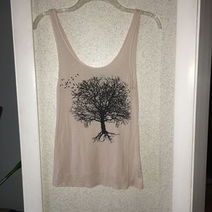 🧚🏼‍♀️✨Clearance Sale!✨ H&M Tree of Life Tank Shirt Cream Blush Color 2 S XS